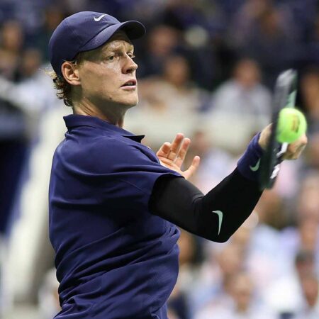 Синнер обыгрывает Музетти в трех сетах и выходит в полуфинал US Open