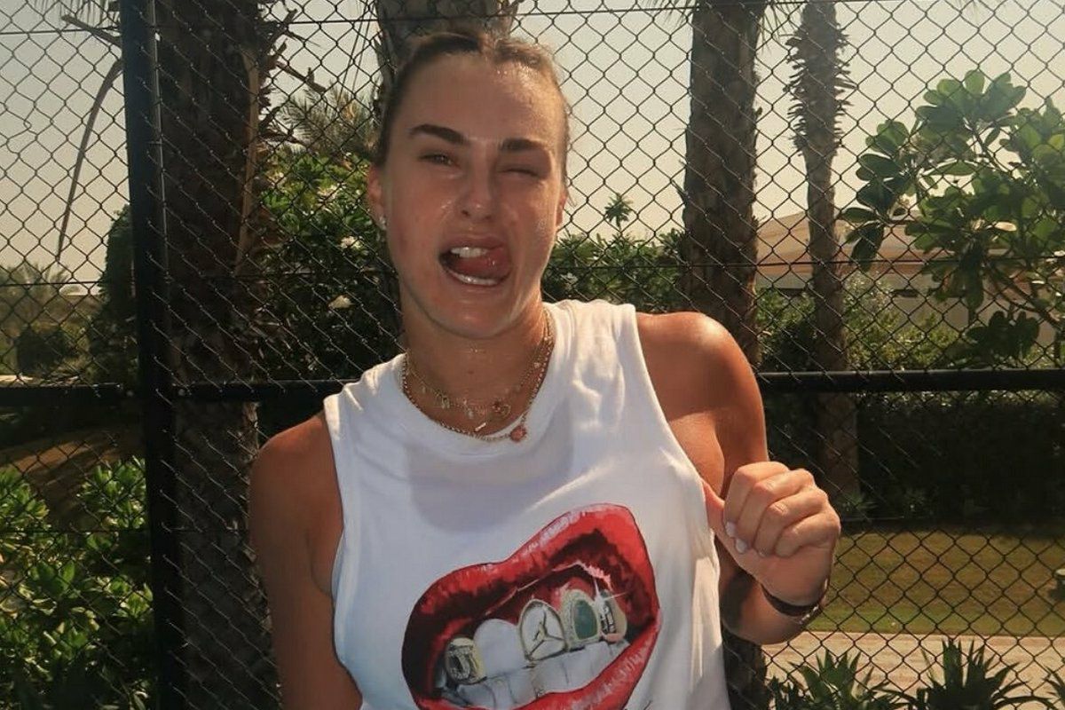 Preview Арина Соболенко поделилась новыми фотографиями из Дубая